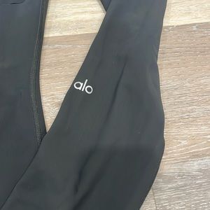 Grey Alo Leggings! NWOT